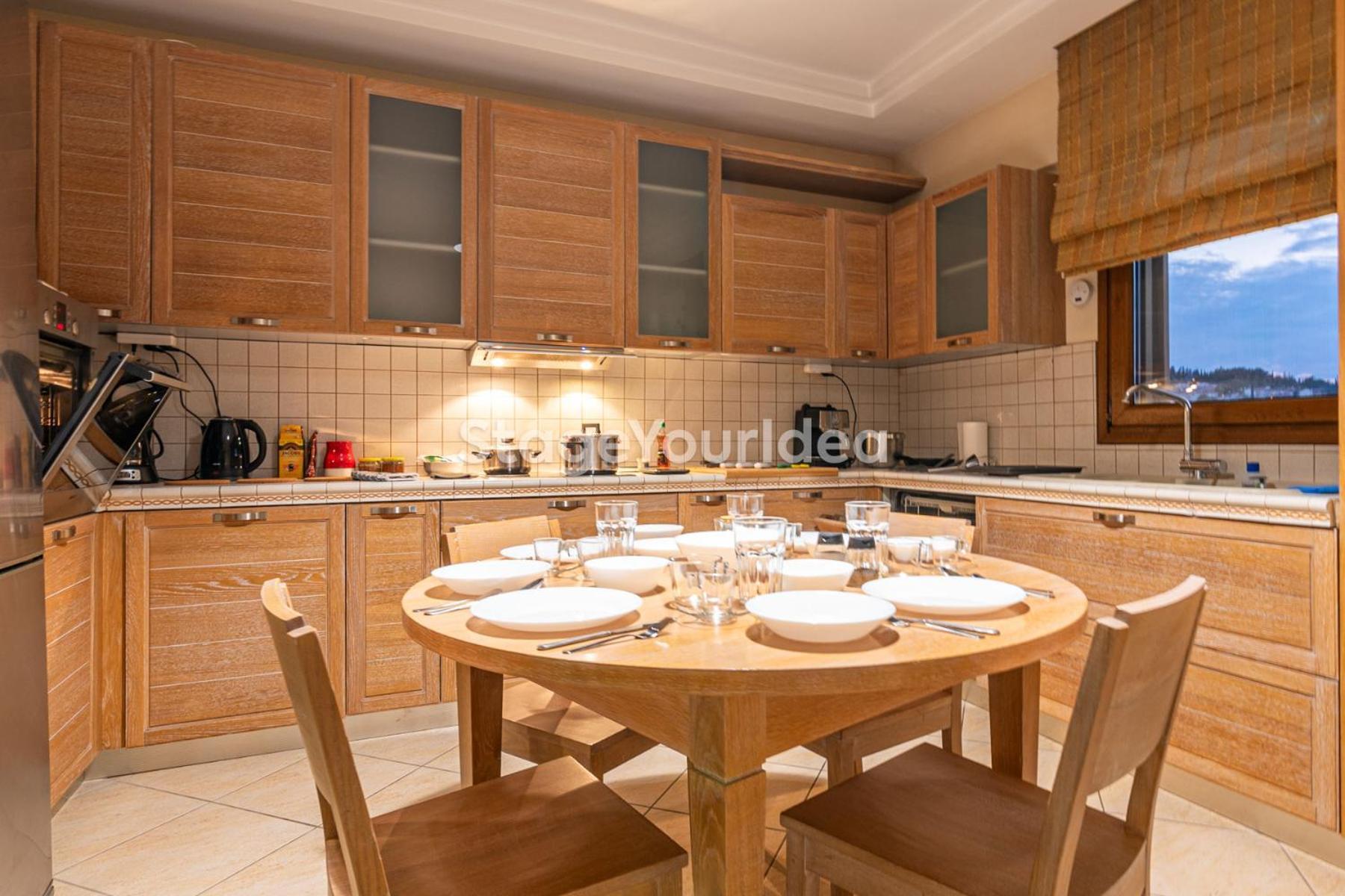 Luxury Appartment, Only 7 Minutes From Thessaloniki Airport And 15 Minutes From City Center ,For 8-23 People Also For Gatherings And Parties Neon Rysion Εξωτερικό φωτογραφία